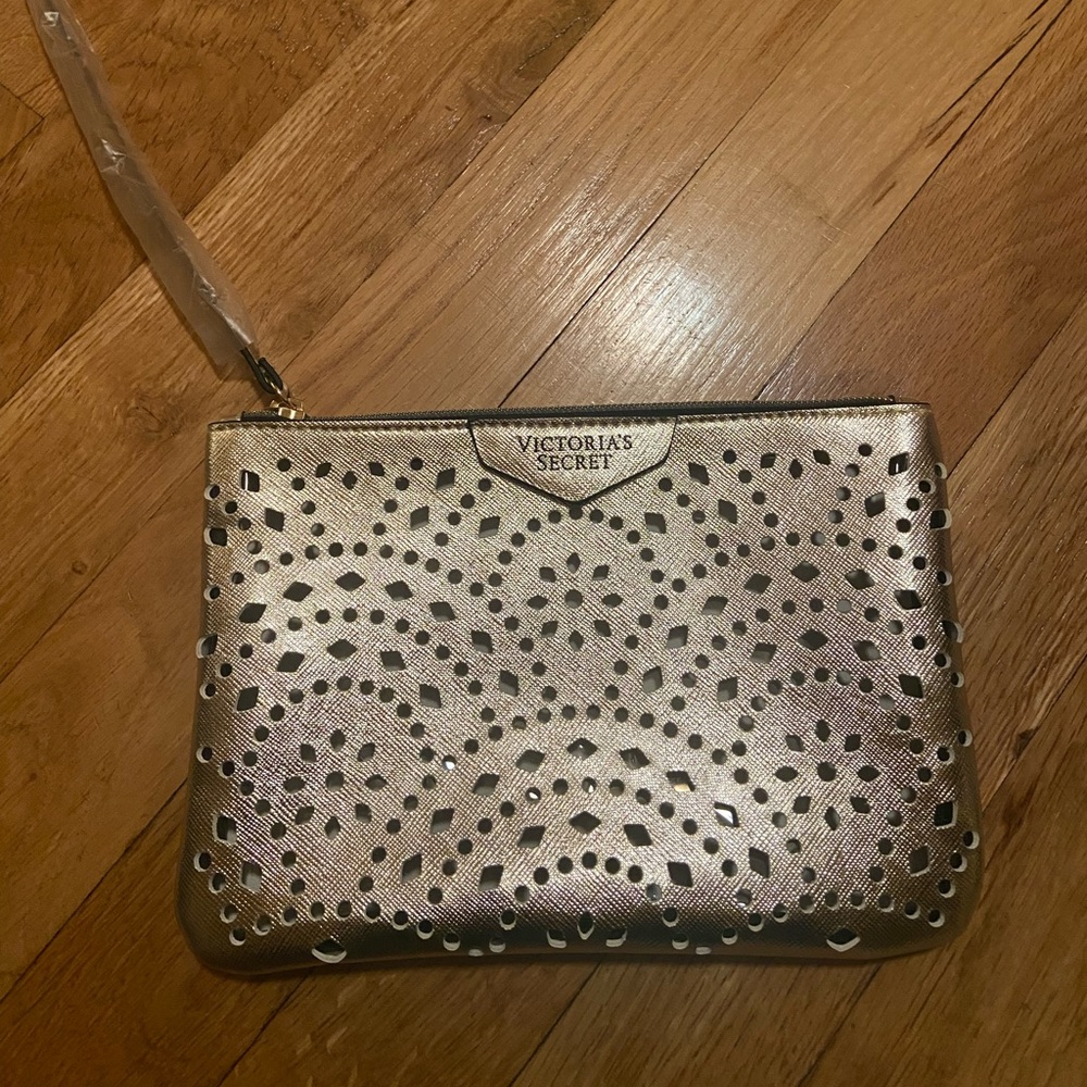 NWOT Vintage Victoria’s Secret Gold Metallic Wristlet Clutch Makeup Bag Cutout